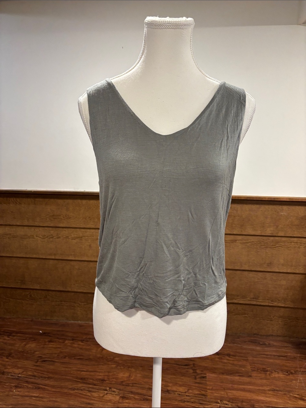 Women's V-Neck Sleeveless Tank Top - Sage Green